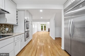 13320 Scibilia Ct in Fairfax, VA - Building Photo - Building Photo