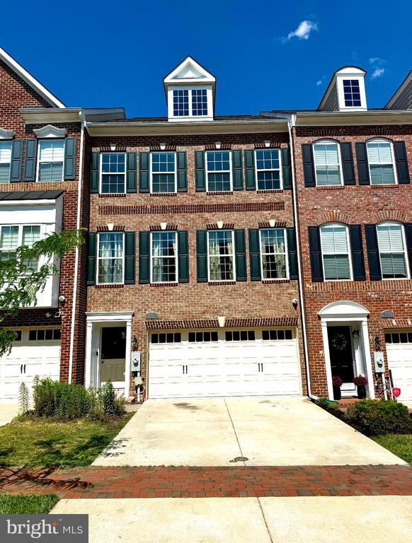 property at 2812 Medstead Ln