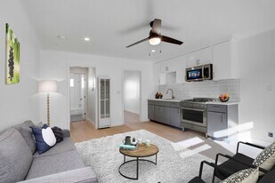 163 S Burlington Ave in Los Angeles, CA - Building Photo