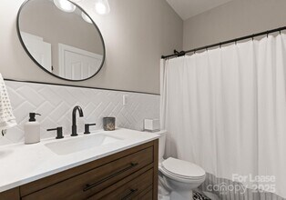 18807 Dembridge Dr in Davidson, NC - Building Photo - Building Photo