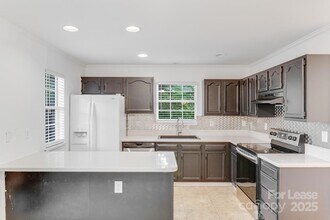 5670 Prescott Ct in Charlotte, NC - Building Photo - Building Photo