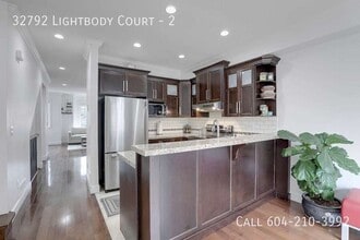 32792 Lightbody Ct in Mission, BC - Building Photo - Building Photo