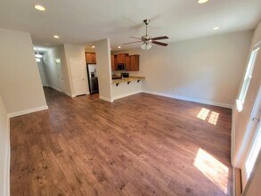 8766 Brown Pelican Cir in Navarre, FL - Building Photo - Building Photo