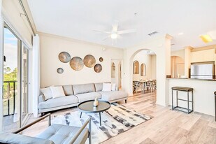 14200 Avalon Rd in Winter Garden, FL - Building Photo