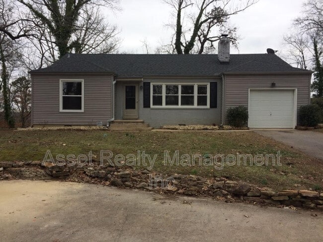 602 Lookout Ct SE in Knoxville, TN - Building Photo - Building Photo