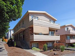 3658 Phinney Ave N in Seattle, WA - Building Photo - Building Photo