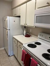 1900 Bay Area Blvd in Houston, TX - Building Photo - Building Photo
