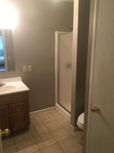 317 Eastside Pl in Lowell, AR - Building Photo - Building Photo