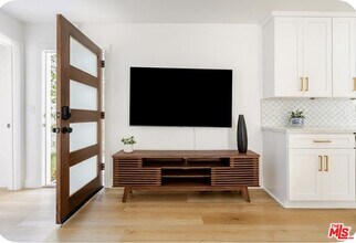 12812 Greene Ave in Los Angeles, CA - Building Photo - Building Photo