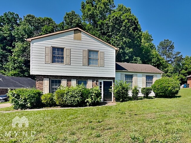 property at 4815 S Singing Woods Pl