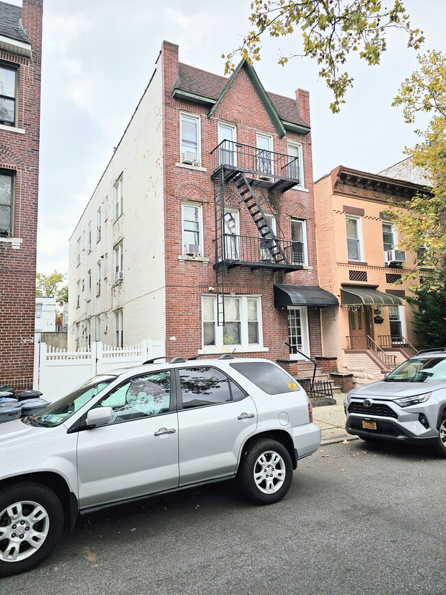 2046 Bay Ridge Ave in Brooklyn, NY - Building Photo - Building Photo