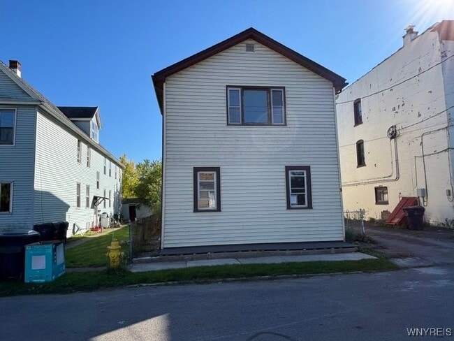 9 Roland Ave in Buffalo, NY - Building Photo - Building Photo