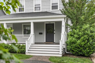 693 River Rd in Fair Haven, NJ - Building Photo - Building Photo