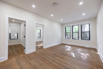 4636 N Hamilton Ave, Unit 1 in Chicago, IL - Foto de edificio - Building Photo