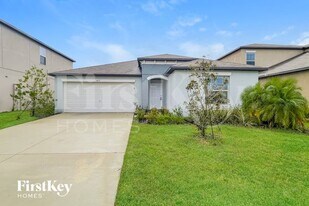 6117 Tremeza Pl in Palmetto, FL - Building Photo
