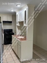 1430 Dianne Dr in Jackson, MS - Building Photo - Building Photo