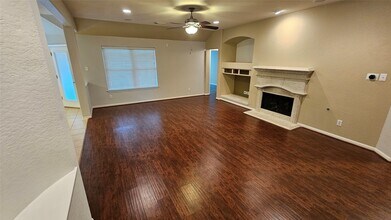 5650 Horseshoe Falls in Missouri City, TX - Building Photo - Building Photo