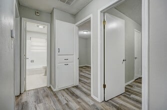 434 W Elder Dr in Mustang, OK - Building Photo - Building Photo