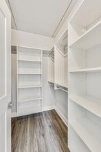 300 division, Unit 708 in Chicago, IL - Building Photo - Building Photo