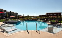 Chroma Apartments in Highlands Ranch, CO - Foto de edificio - Building Photo