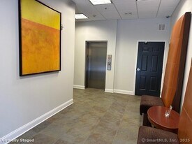 2518 Whitney Ave in Hamden, CT - Building Photo