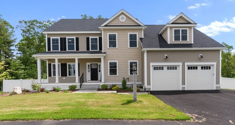 11 St Paul Ln in Westford, MA - Building Photo