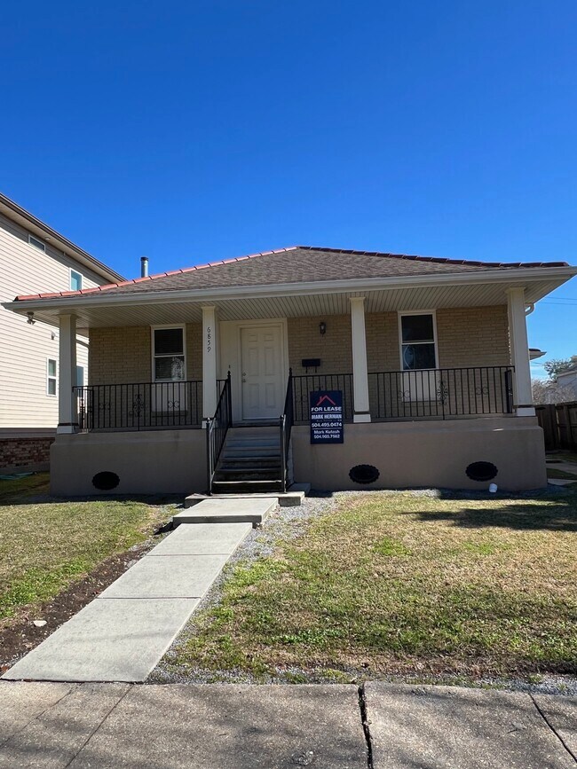 6859 Vicksburg St Rentals in New Orleans, LA