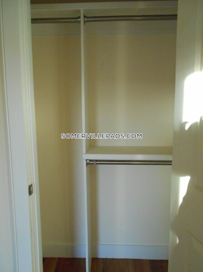 377 Summer St-Unit -5 in Somerville, MA - Building Photo - Building Photo