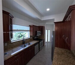 1211 SW 84th Terrace in Pembroke Pines, FL - Building Photo - Building Photo