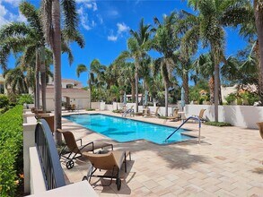 461 Nokomis Ave S, Unit 461 in Venice, FL - Building Photo - Building Photo