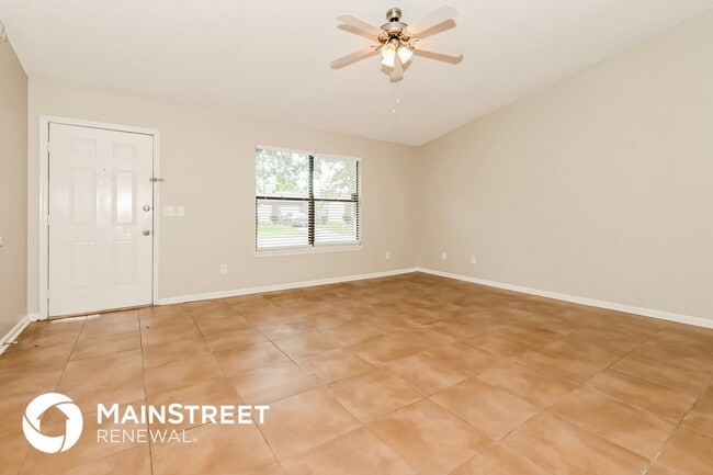 2421 Olson Ln in Jacksonville, FL - Building Photo - Building Photo