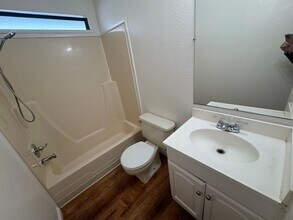 1724 11th St-Unit -A in Oakland, CA - Building Photo - Building Photo