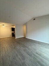 Woodfield Apartment Homes in La Grange, KY - Building Photo - Building Photo