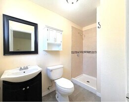 1235 W Florence Ave in Los Angeles, CA - Building Photo