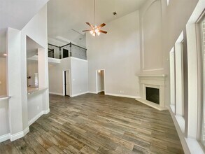 10734 Longpoint Path in Missouri City, TX - Building Photo - Building Photo
