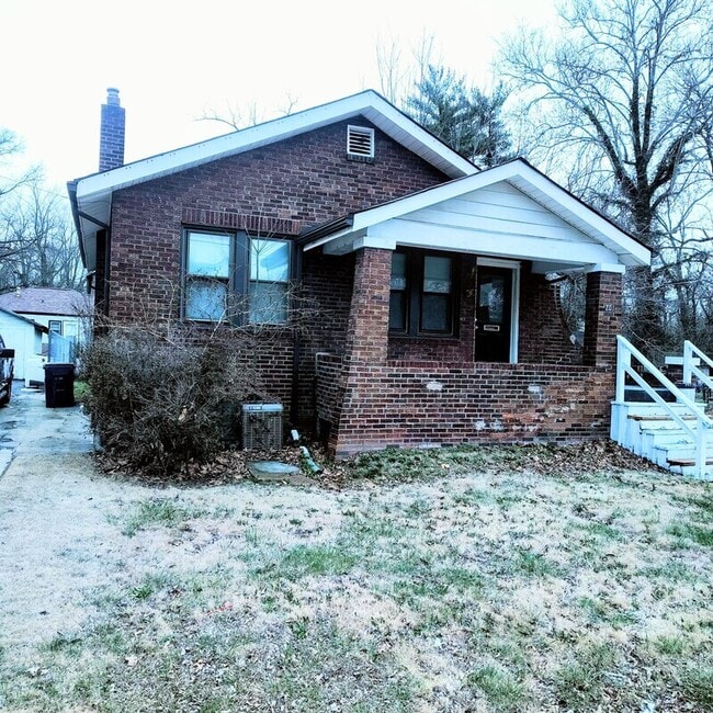 701 Pemberton Pl in St. Louis, MO - Building Photo - Building Photo