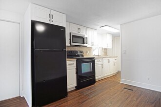26 Forest Dr in Davenport, FL - Building Photo - Building Photo