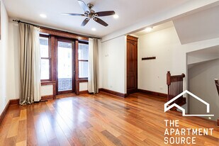 1019 W Oakdale Ave, Unit 1 in Chicago, IL - Building Photo