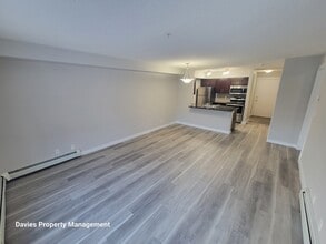 3211 James Mowatt Trail SW in Edmonton, AB - Building Photo - Building Photo