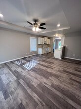 2075 SW Buchanan St in Topeka, KS - Building Photo - Building Photo