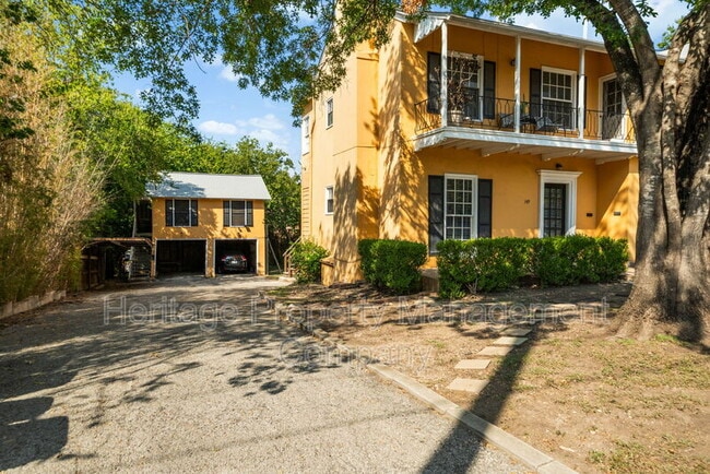 149 Terrell Rd in San Antonio, TX - Building Photo - Building Photo