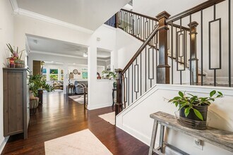 16 Tabernacle Ct in Durham, NC - Building Photo - Building Photo