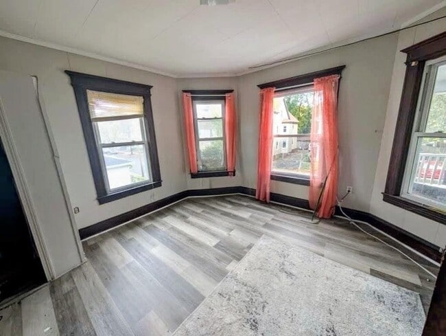 100 Northampton Ave in Springfield, MA - Building Photo - Building Photo
