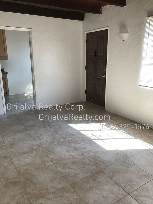 1339 N Howard Blvd in Tucson, AZ - Building Photo - Building Photo