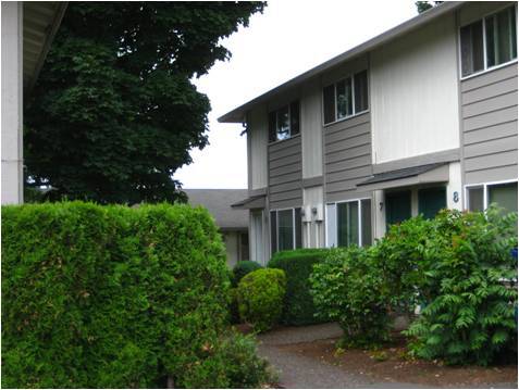 Andorra Apartments in Vancouver, WA - Building Photo