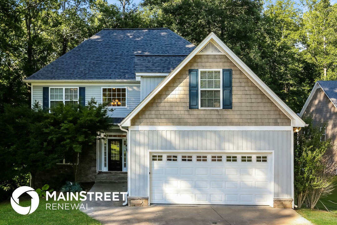90 Stiles Dr in Dallas, GA - Building Photo