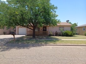 601 Prairieview Dr in Clovis, NM - Building Photo