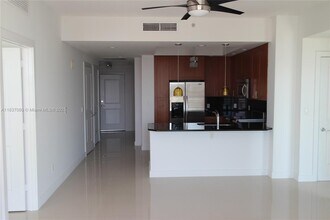 315 NE 3rd Ave in Fort Lauderdale, FL - Building Photo - Building Photo