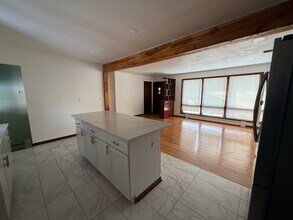 1274 Saint Albans St N in St. Paul, MN - Building Photo - Building Photo