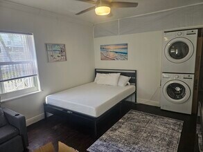 300 Arizona St, Unit Unit 1 in Hollywood, FL - Building Photo - Building Photo